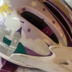 SCH WINN Youth bike helmet, $35.00