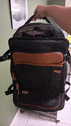 Bookbag with wheels