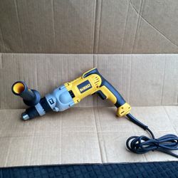 DEWALT DWD520 10-AMP VARIABLE SPEED HAMMER DRILL 