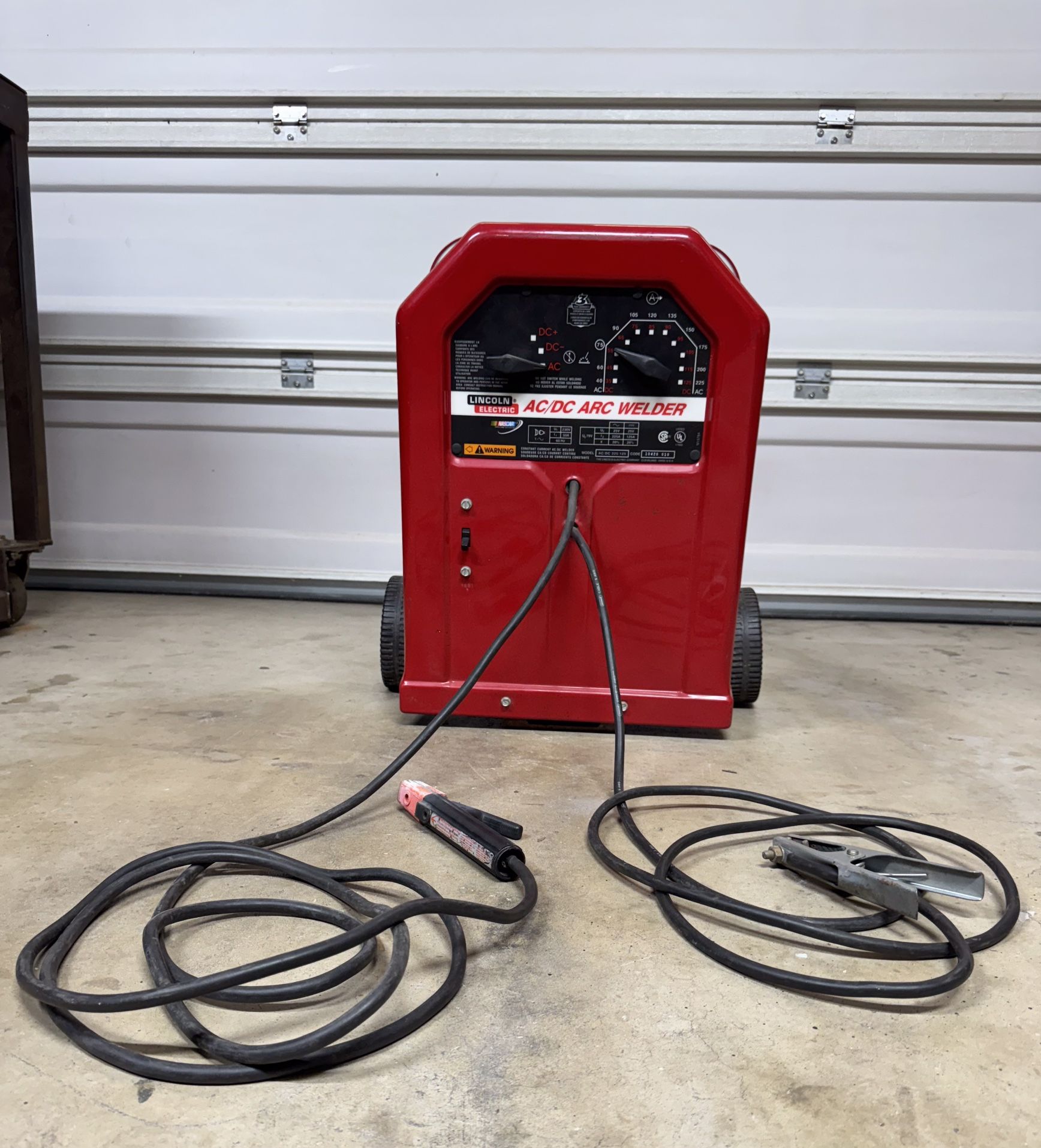 Lincoln Electric AC - DC ARC