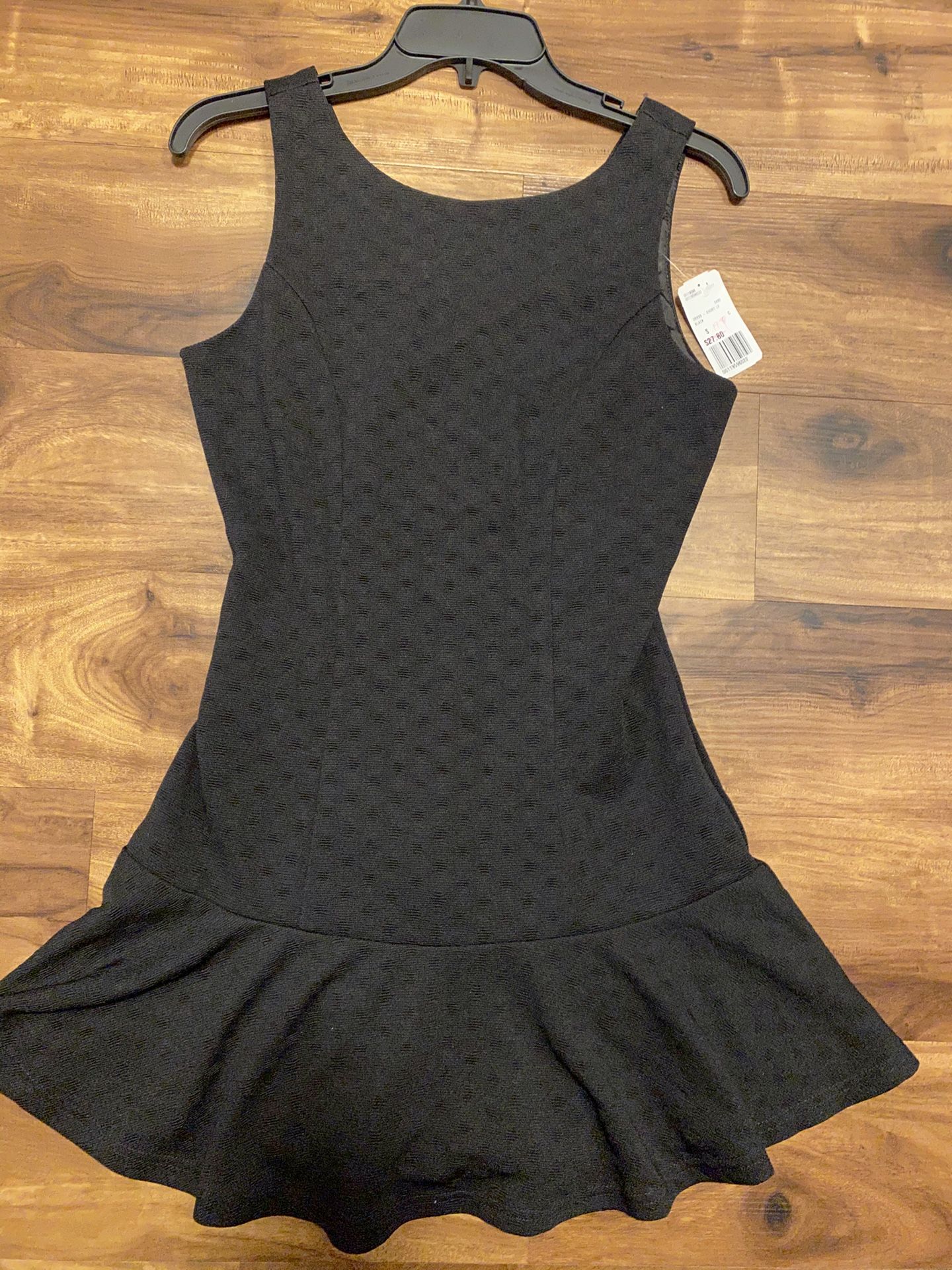 Brand New Woman’s Forever 21 brand Black Textured Mini Dress Up For Sale 