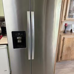 Whirlpool Refrigerator