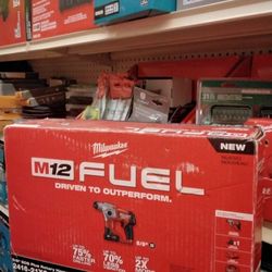MILWAUKEE M12 FUEL 5/8" SDS PLUS ROTARY HAMMER (TOOL ONLY)