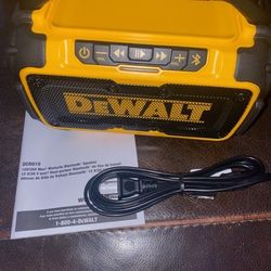 Dewalt 20v/12v Bluetooth speaker new 80$