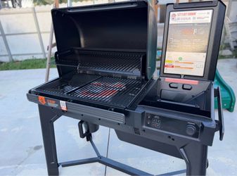 Woodridge BBQ Wi-Fi Wood Pellet Grill and Smoker in Black