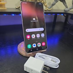Unlocked Samsung Galaxy S22