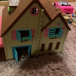 Toy Doll House 