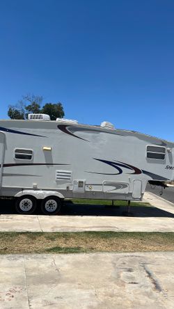 fifth wheel in good condition moving out of state need to sell immediately 2003 Keystone sprinter fifth wheel in good condition moving out of state ne