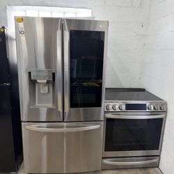 Refrigerator and stove Set - Good Condition 