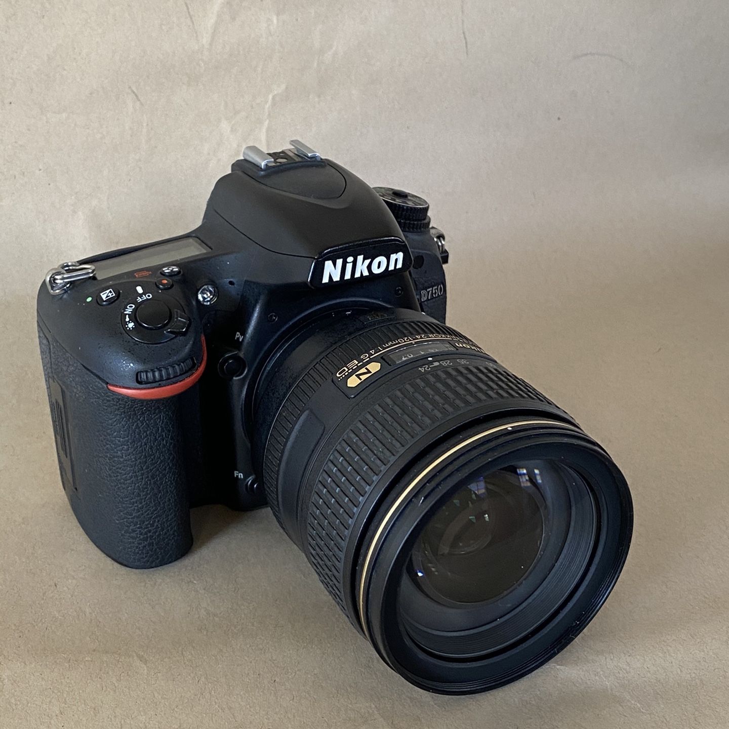 Nikon D750