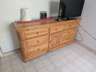 FREE Broyhill wood Dresser