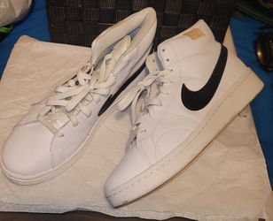 Nike Size 9.5