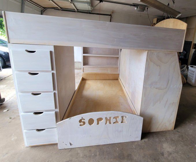 Solid Wood Bedroom Set With Bunk Twin Beds