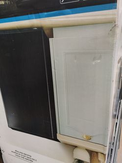 Single door mini Fridge