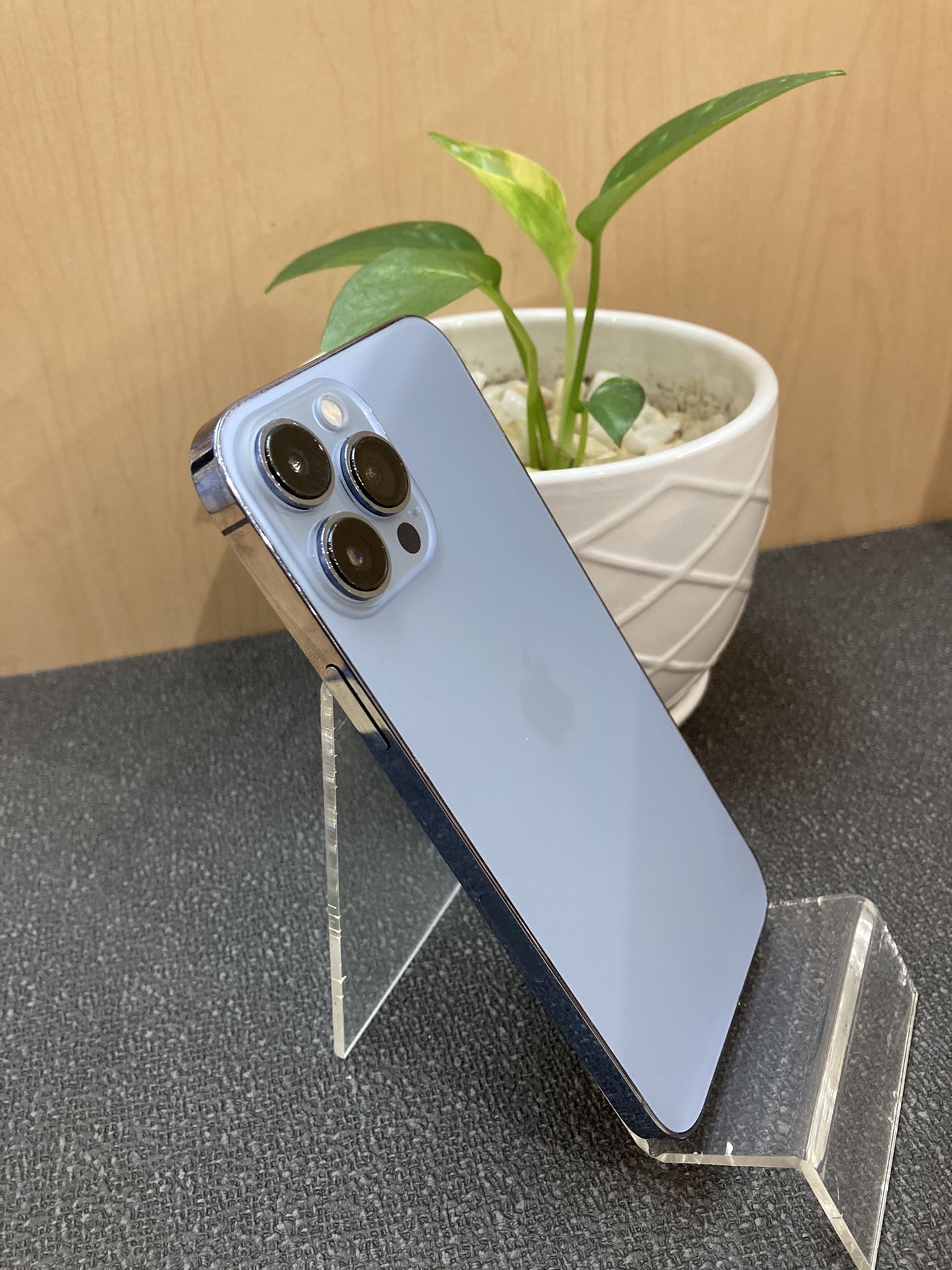 Apple iPhone 13 Pro Max Sierra Blue 128Gb Unlocked For Any Carrier/Iphone 13 Pro Max 128Gb Liberado Para Cualquier Compañia