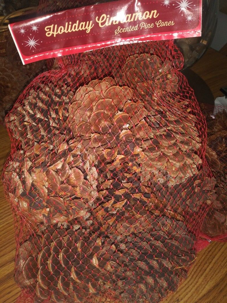 Holiday Cinnamon Pine Cones! 16 Oz. Bags! New!