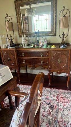 Full Buffett dresser dining room antique