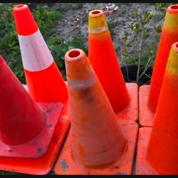 Safety Cones (6)