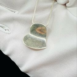 Vintage Stamped 925 Sterling Silver Heart 1 Inch Pendant 24.5 Inch Necklace