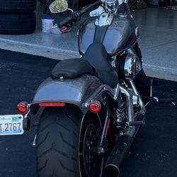 2016 Harley Breakout