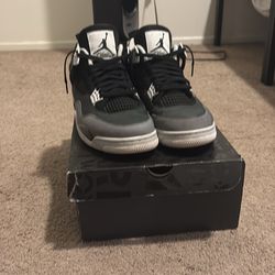 Jordan 4 retro fear size 11