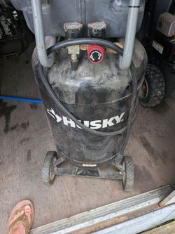 Husky 20 gallon air compressor