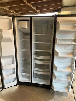 Selling fridge