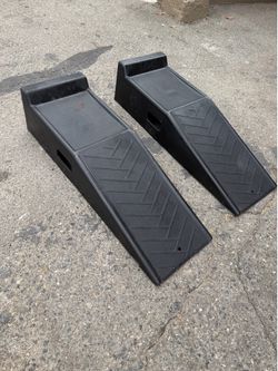RHINO RAMPS 12000 LBS. PLASTIC SERVICE RAMP