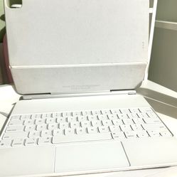 Magic Keyboard 12.9 Inch iPad 
