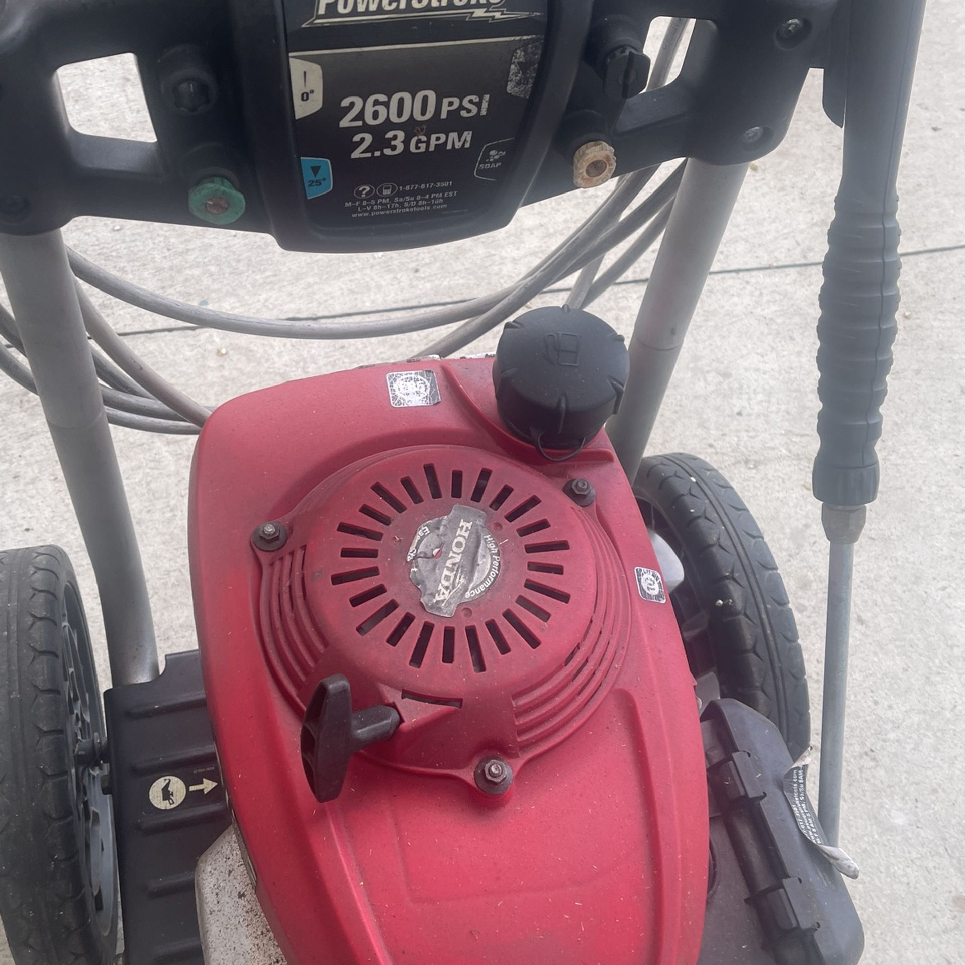 Honda Pressure Washer And Excellent Conditions 2600 Psi Guns With Hose In The Gun. It Works Excellent.