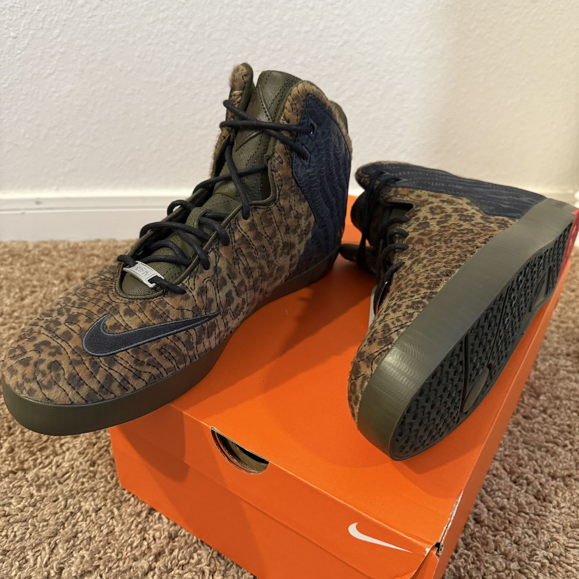 LeBron XI NSW Lifestyle Sz. 11.5 display picture 2