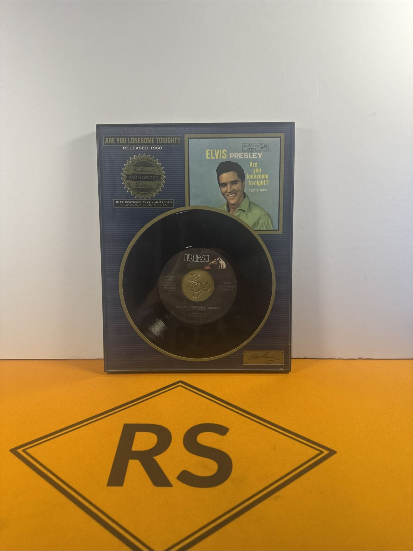 Elvis Presley Authorized Collectors Platinum record 5 Of 90