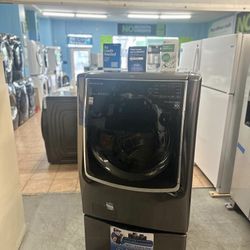LG Washer W Pedestal Washer