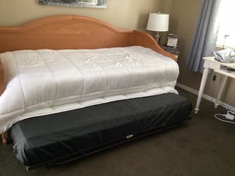 Daybed with Trundle Bed