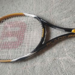 Wilson Blade 26 Youth Tennis Racket
