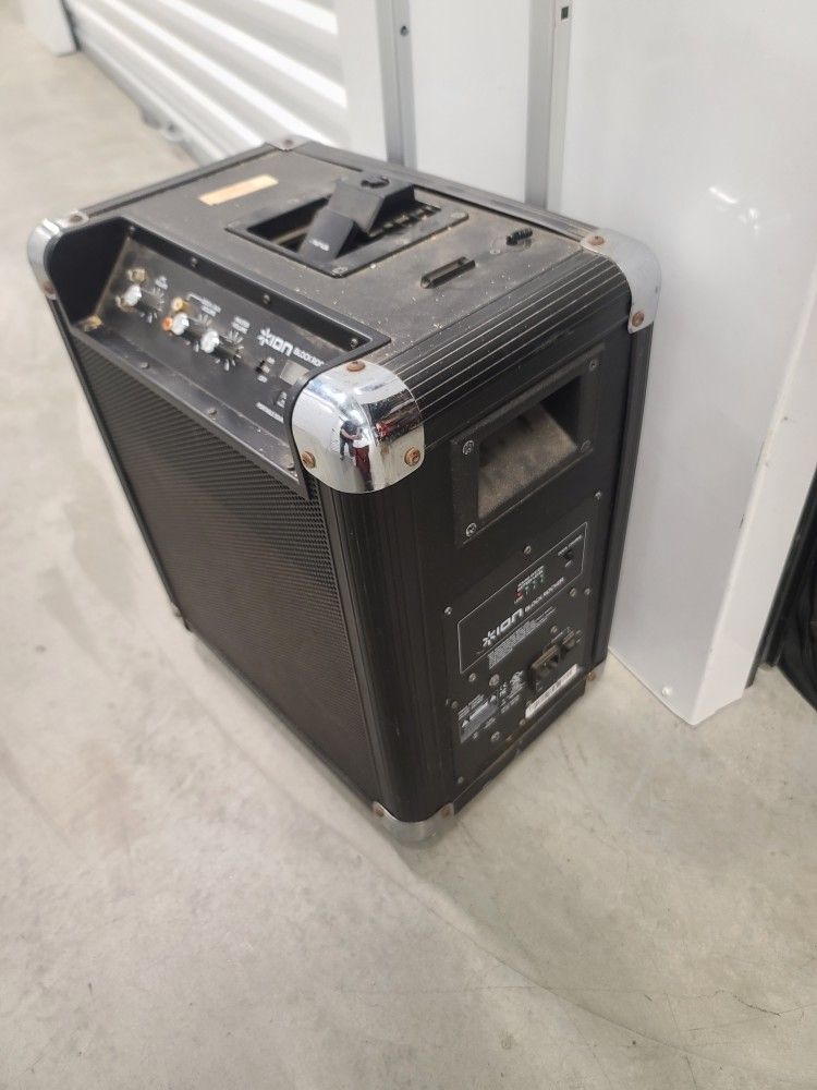 Ion Block Rocker Portable PA
