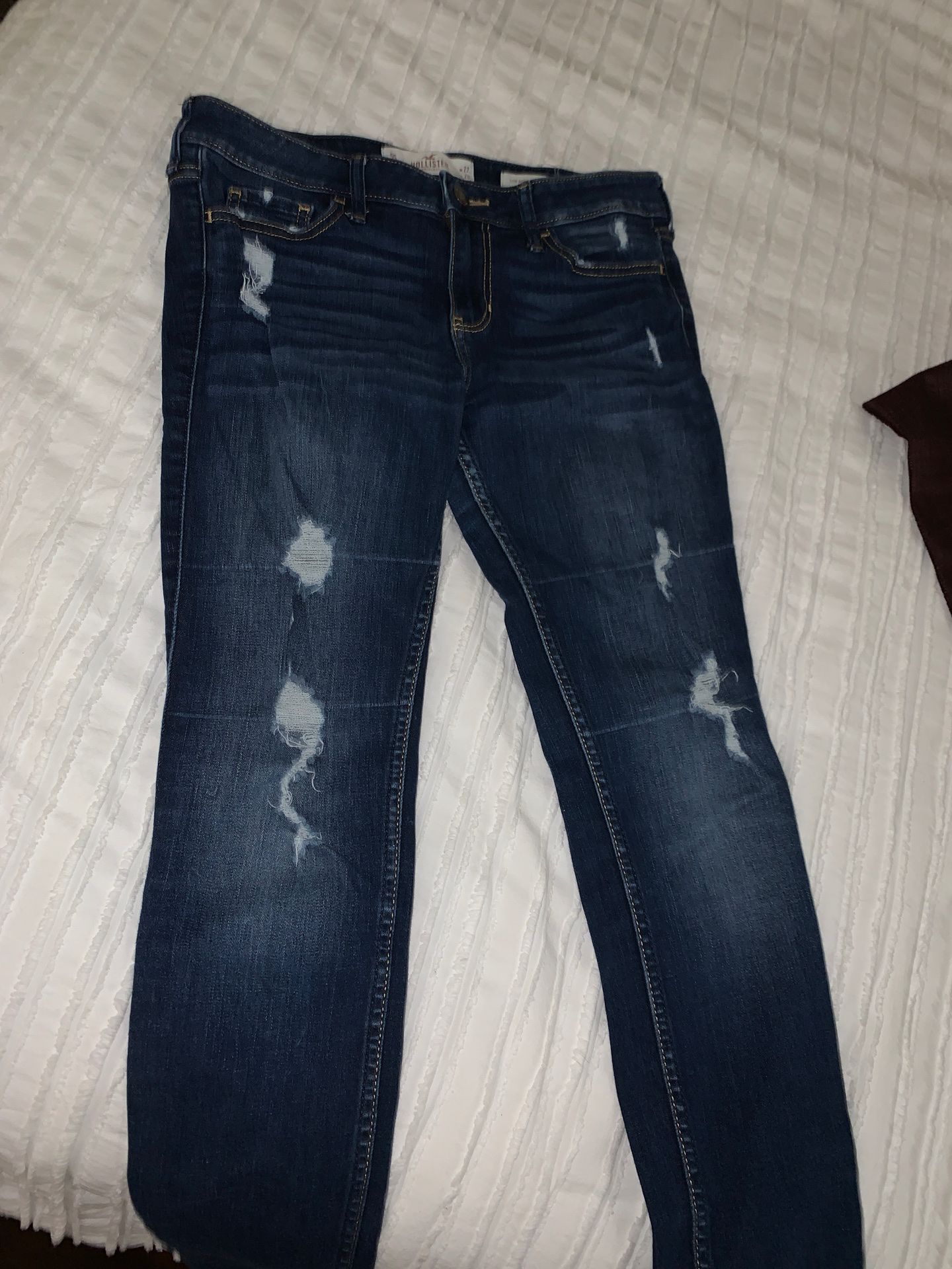 Size 5s Hollister blue ripped jeans