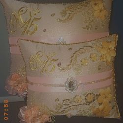 2 Pillow For XV Pink With Champagne Color