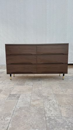 Mcm vintage dreeser
