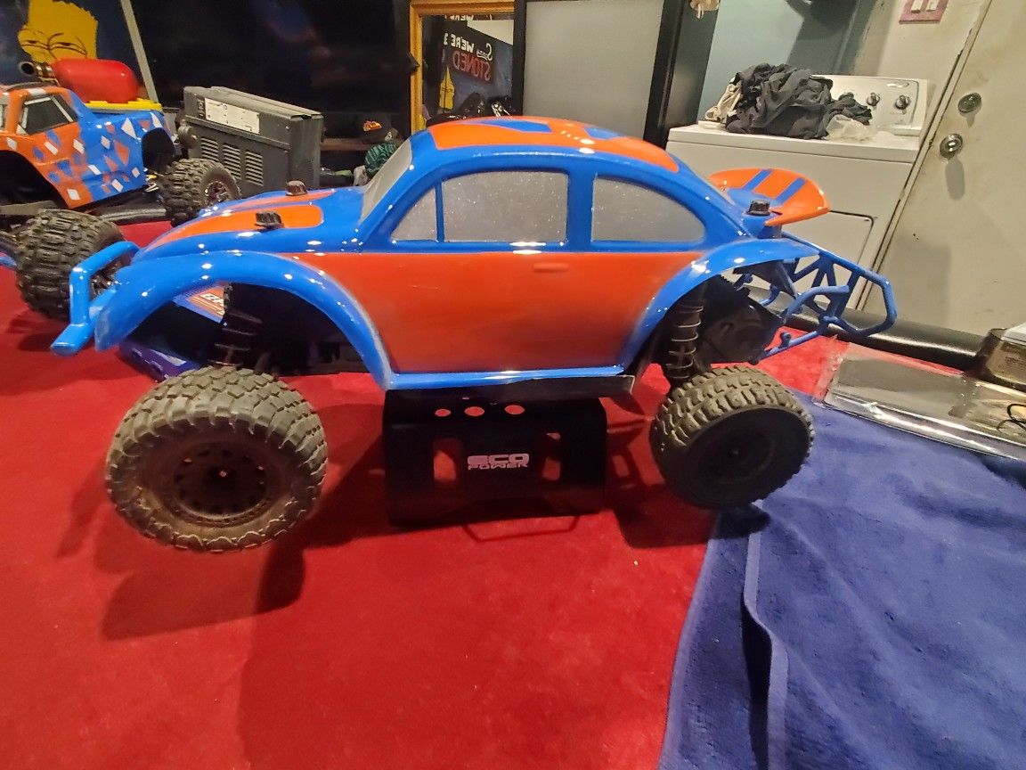 Traxxas RC Car/Hoss Truck