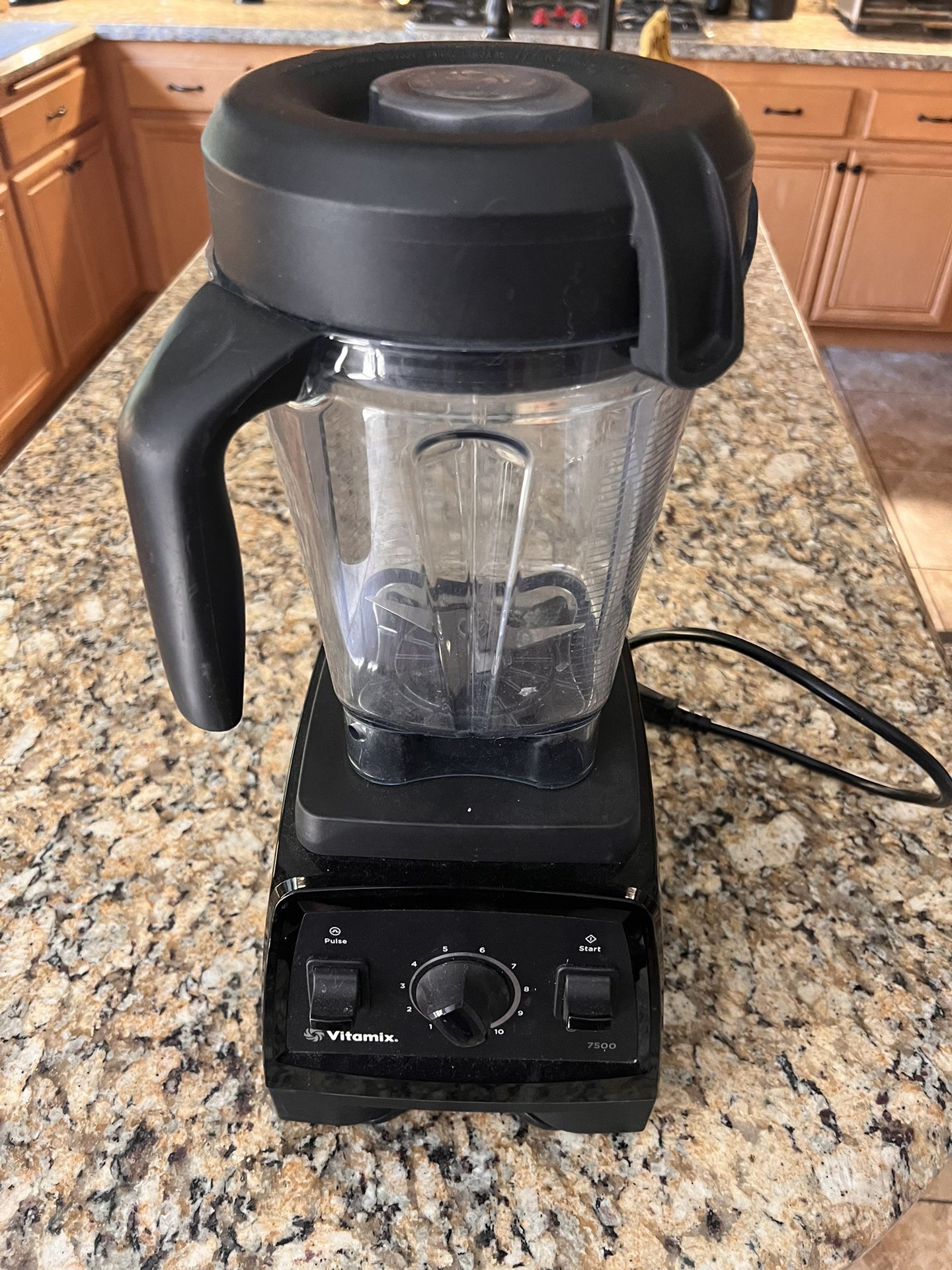 Vitamix Personal Cup Adapter for Sale in Riviera Beach, FL - OfferUp