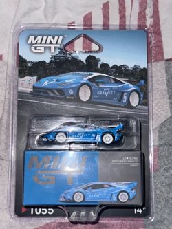 Mini gt 1/64