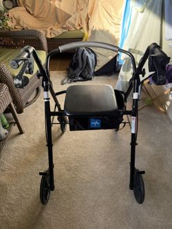 Med line Heavy Duty Rollator 