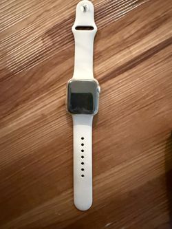 Apple Watch SE series 2