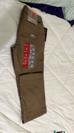 JllJEANS  ARIAT    MID-RISE  STRAIGHT