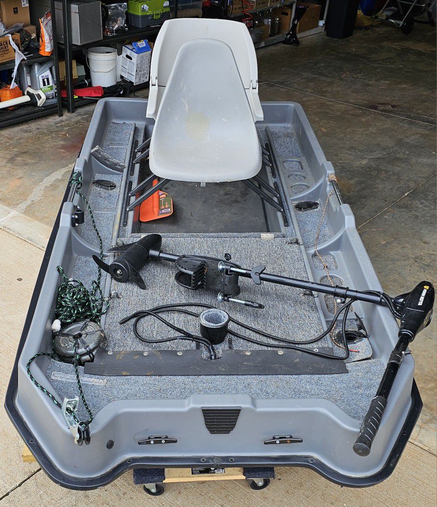 8.5 Ft Sportsman 2 Seater Fishing Boat with Trolling Motor & Battery
