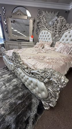 4 PC KING BEDROOM SET WITH FREE BENCH CLEARANCE