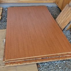 Free laminated particle boards. 