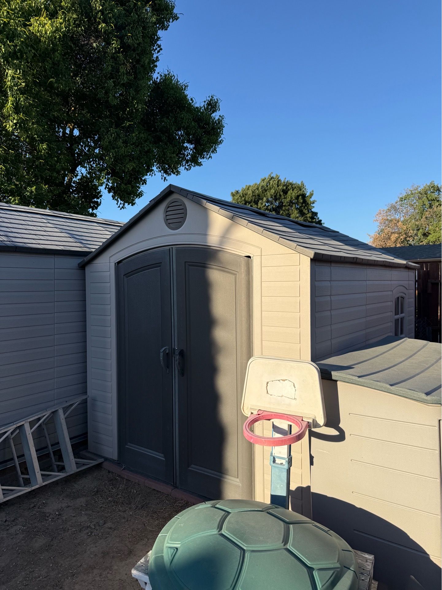 Life time shed 8x10