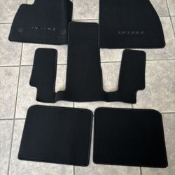 GMC Denali 2017-2020 - 5 Piece Black Carpet Floor Mats Set Front Rear Third Row